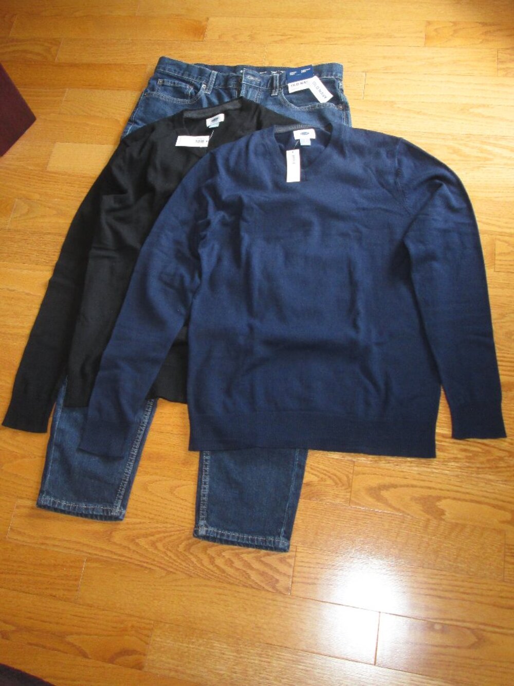 NWT Old Navy Cotton V-neck Sweaters Size Small & Athletic Fit Jean Size 32/30